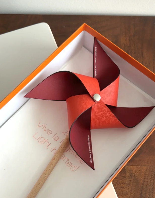 Hermes 2022 Spring Summer Light-Hearted leather pinwheel