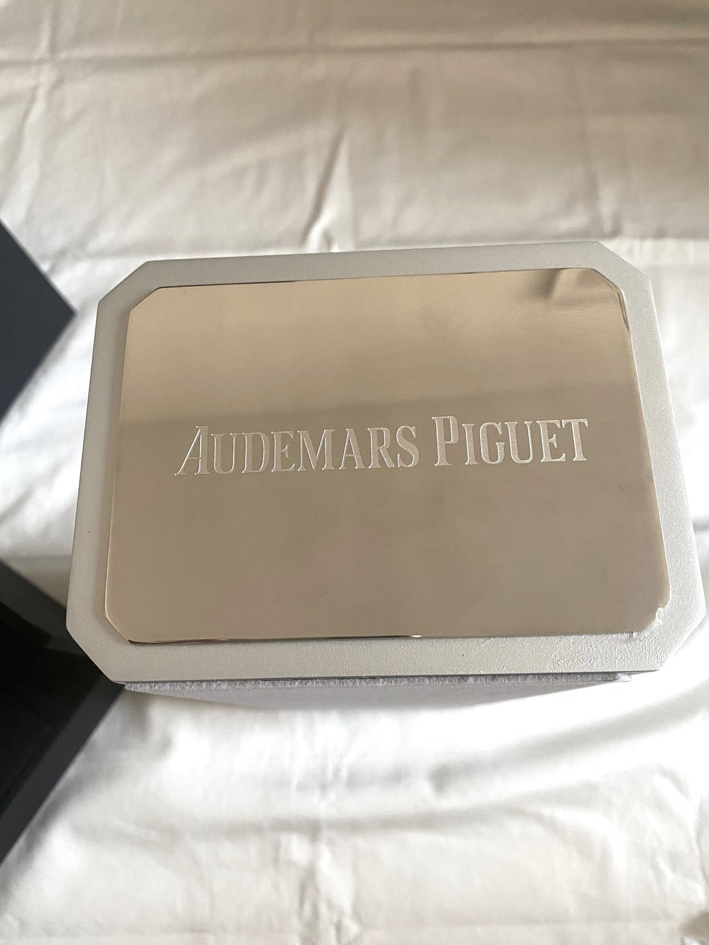 Audemars Piguet 2022 Mid-Autumn Festival aluminum watch box