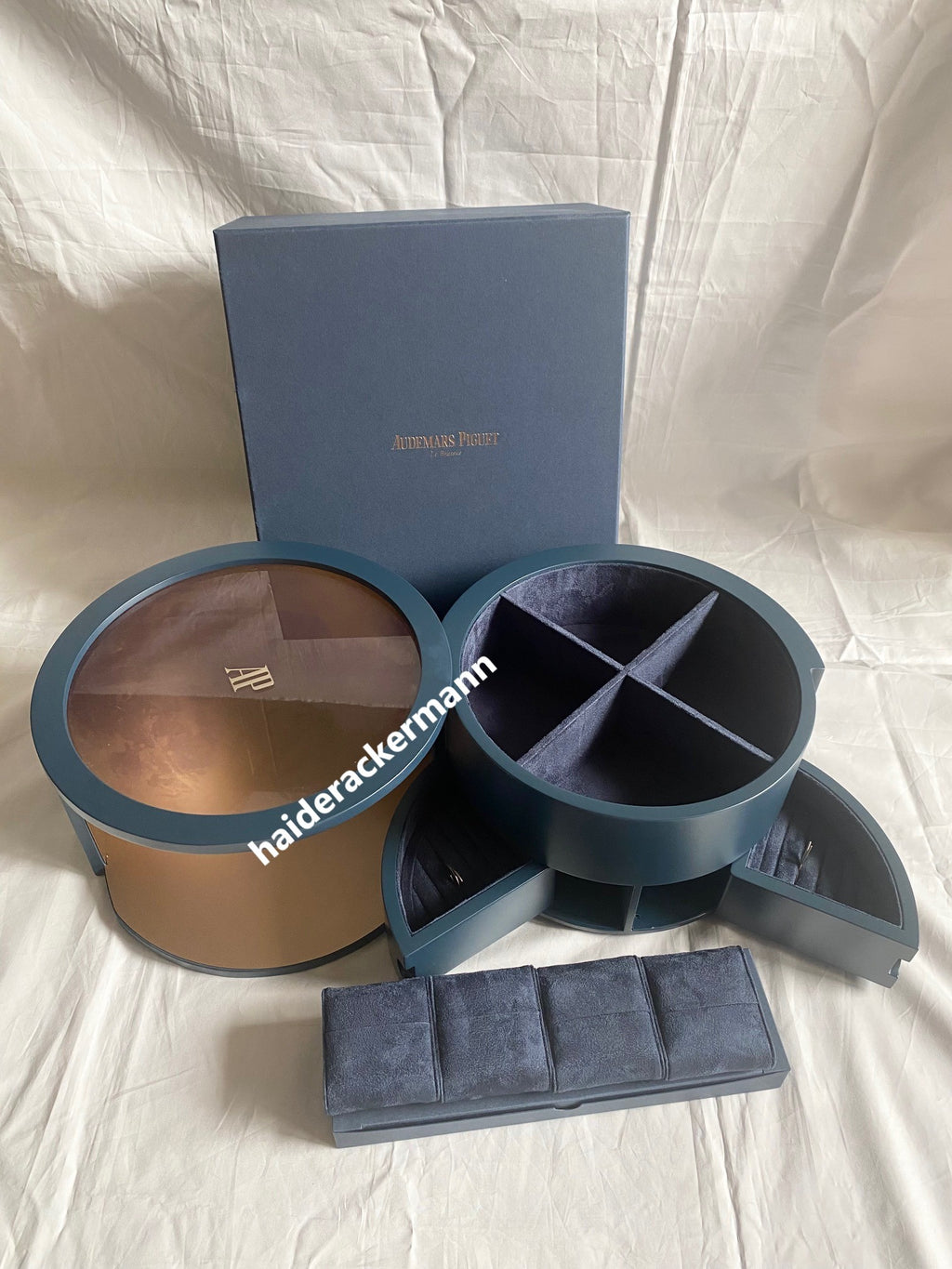Audemars Piguet 2025 Mid-Autumn Festival round watch box