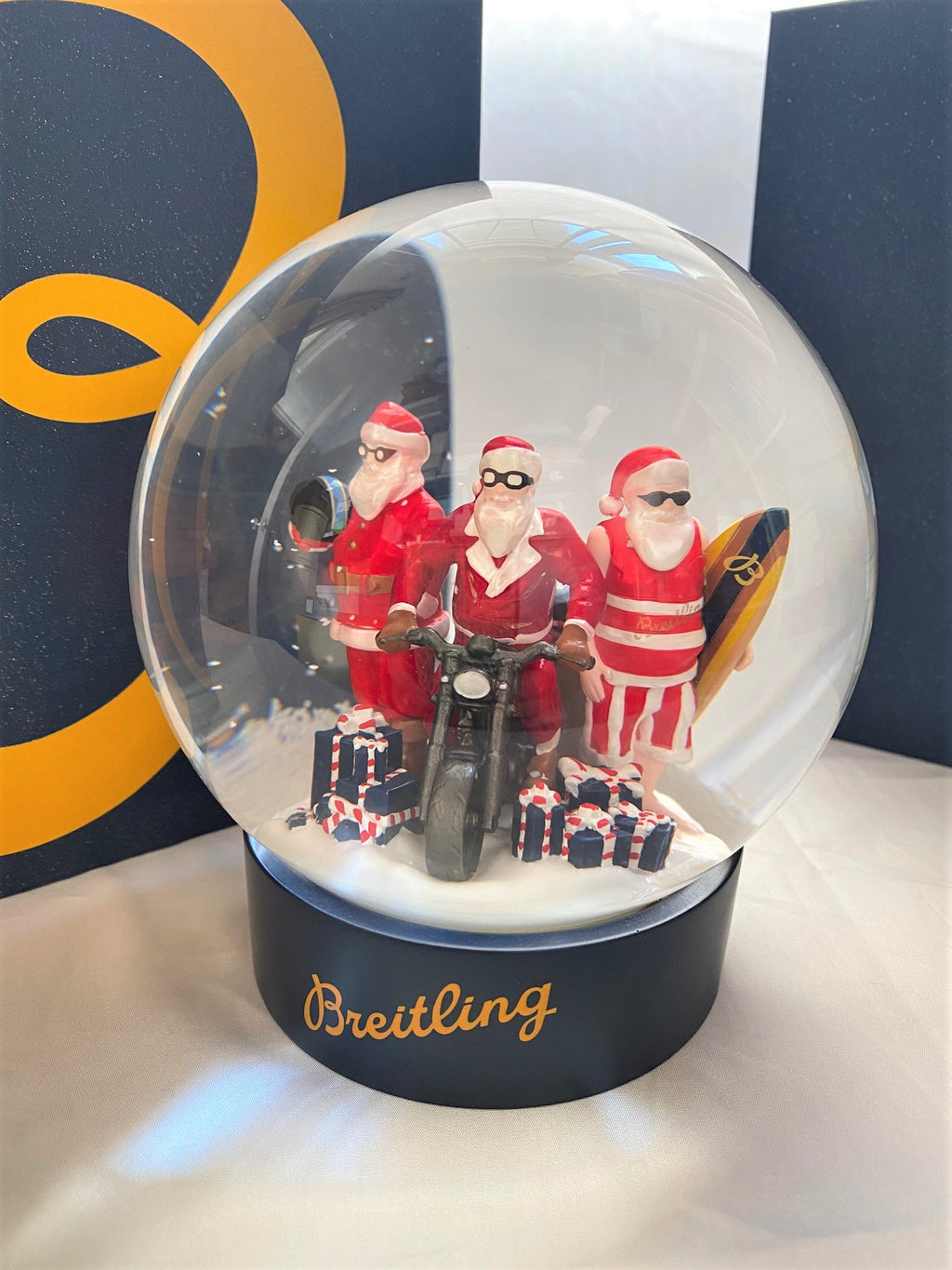 Breitling 2020 Christmas Santa Claus snow globe