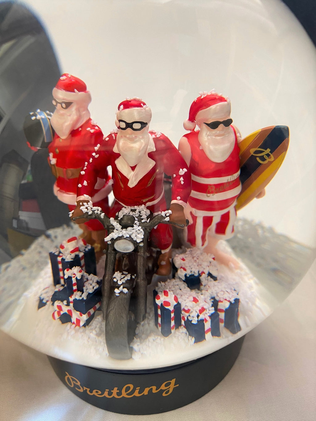 Breitling 2020 Christmas Santa Claus snow globe