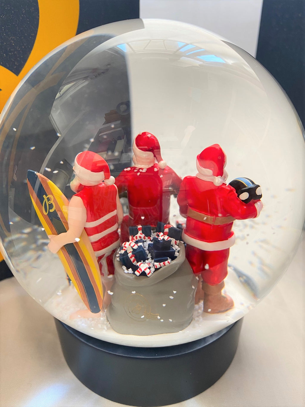 Breitling 2020 Christmas Santa Claus snow globe