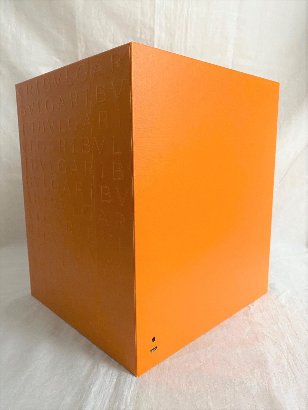 Bvlgari 2021 Mid-Autumn festival storage box with moon light design