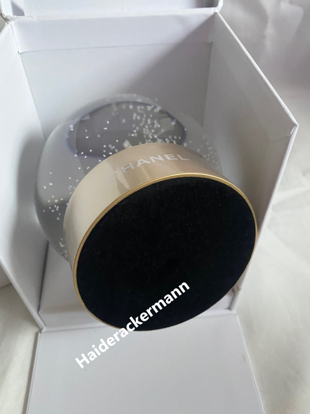 Chanel Beauty 2023 Christmas No 5 perfume snow globe