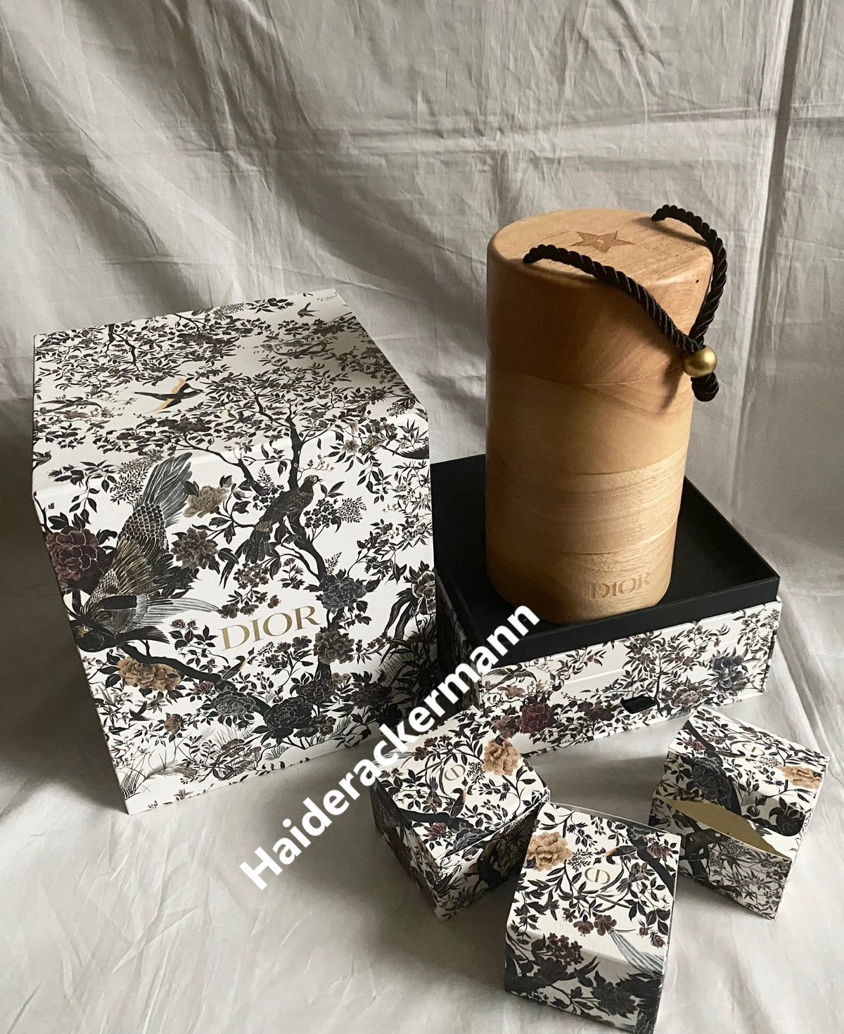 Dior 2022 Mid-Autumn festival wooden box