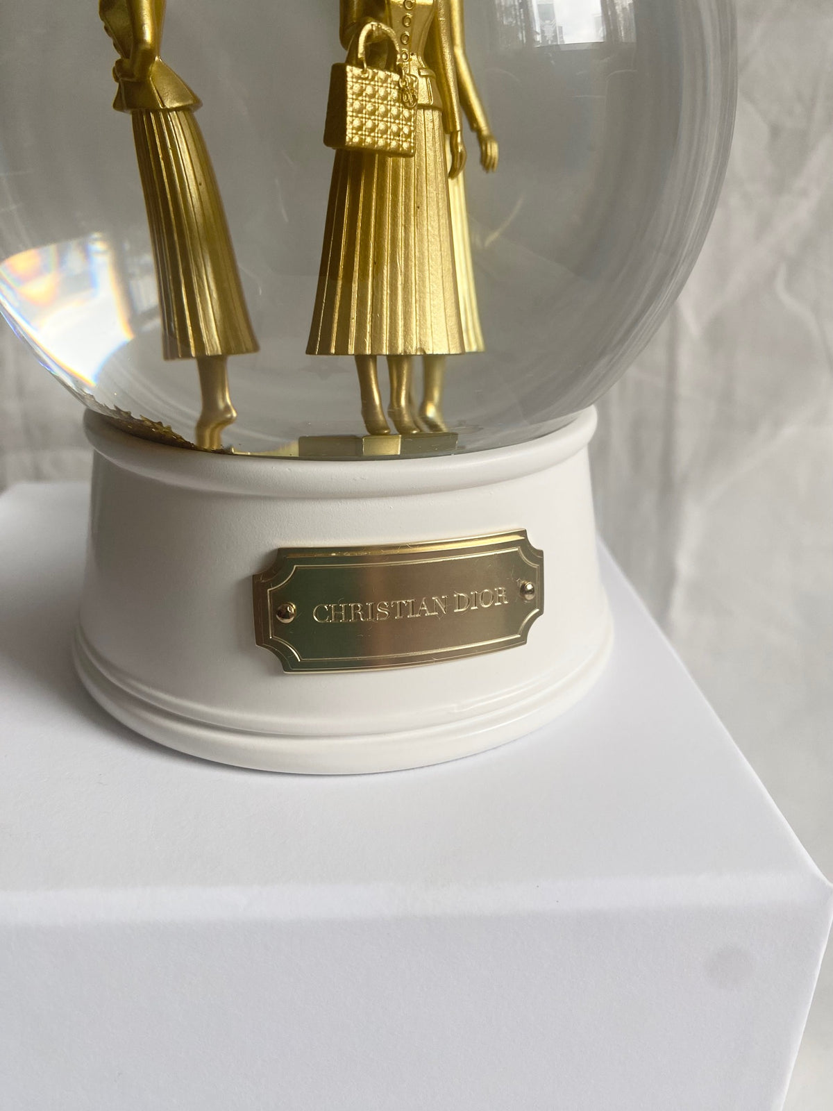 Dior 2025 Christmas new look bar suit model figure snow globe