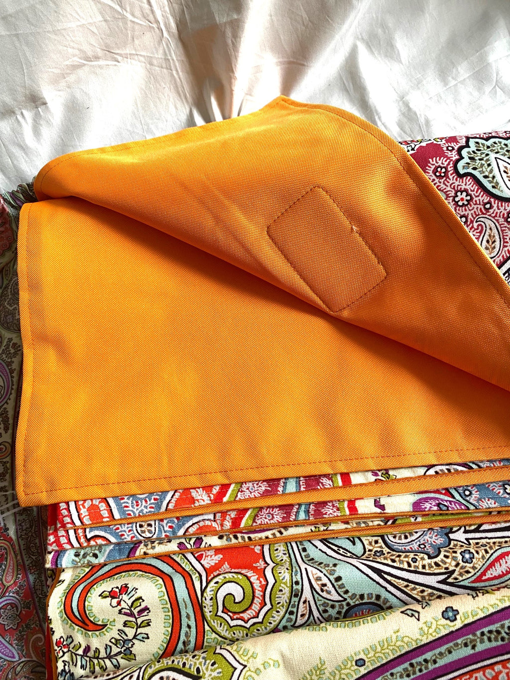 Etro 2021 spring summer paisley pattern large picnic blanket with leather handle