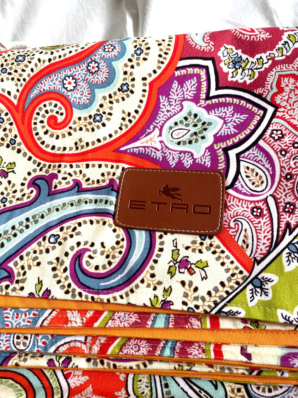Etro 2021 spring summer paisley pattern large picnic blanket with leather handle