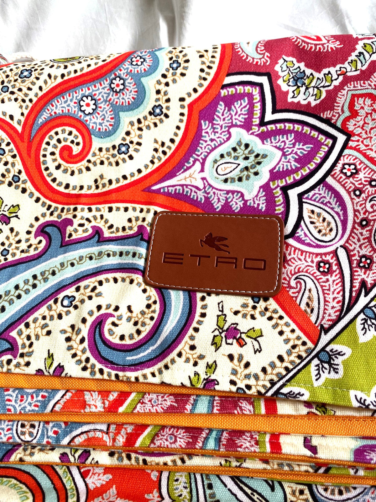 Etro 2021 spring summer paisley pattern large picnic blanket with leather handle