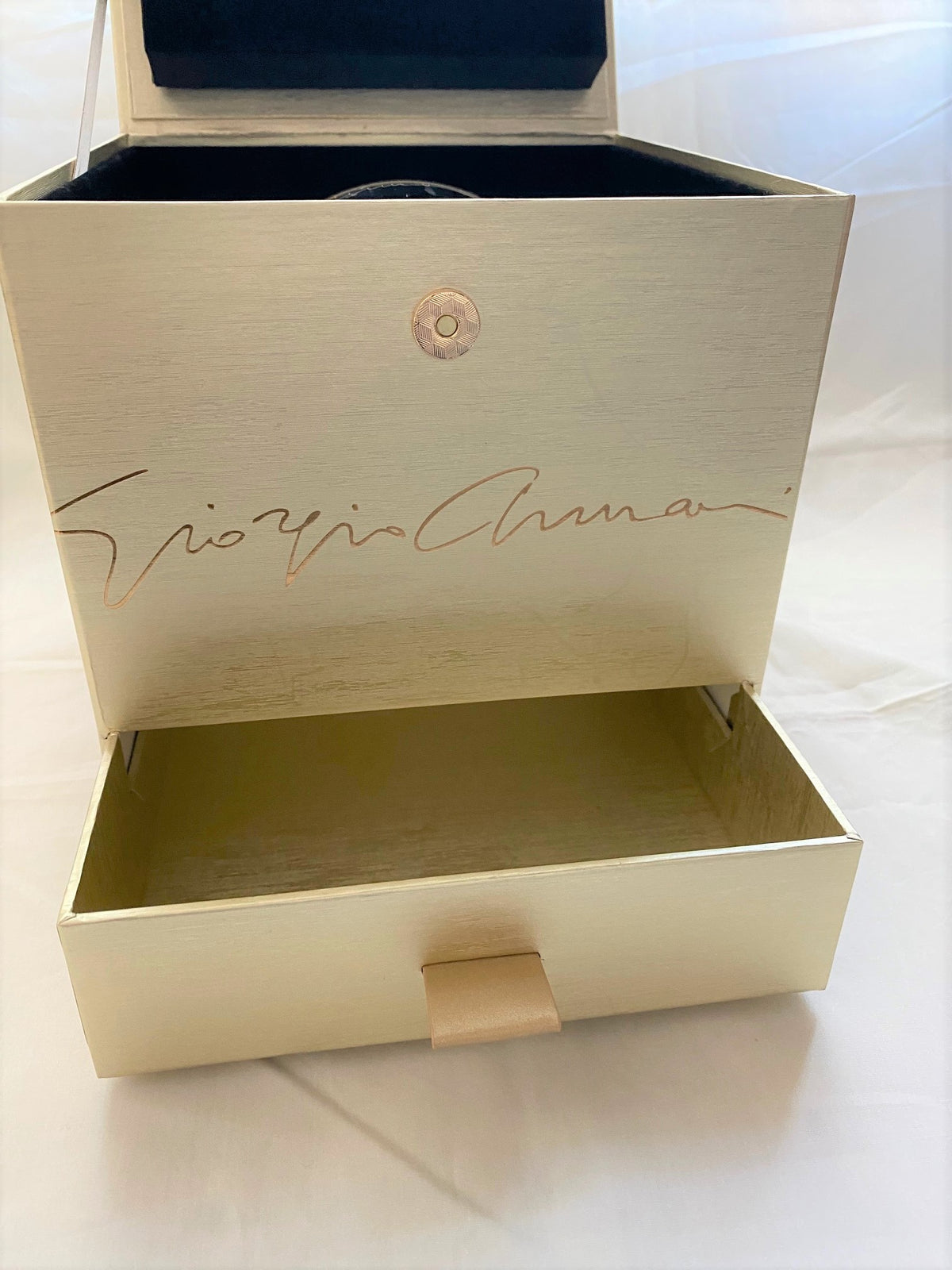 Giorgio Armani Casa 2021 Mid-Autumn festival steel globe box container