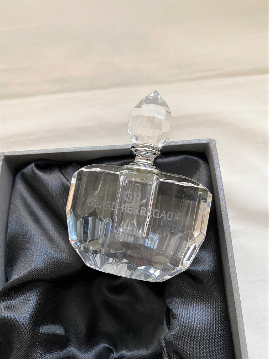 Girard Perregaux 2018 crystal glass mini perfume bottle