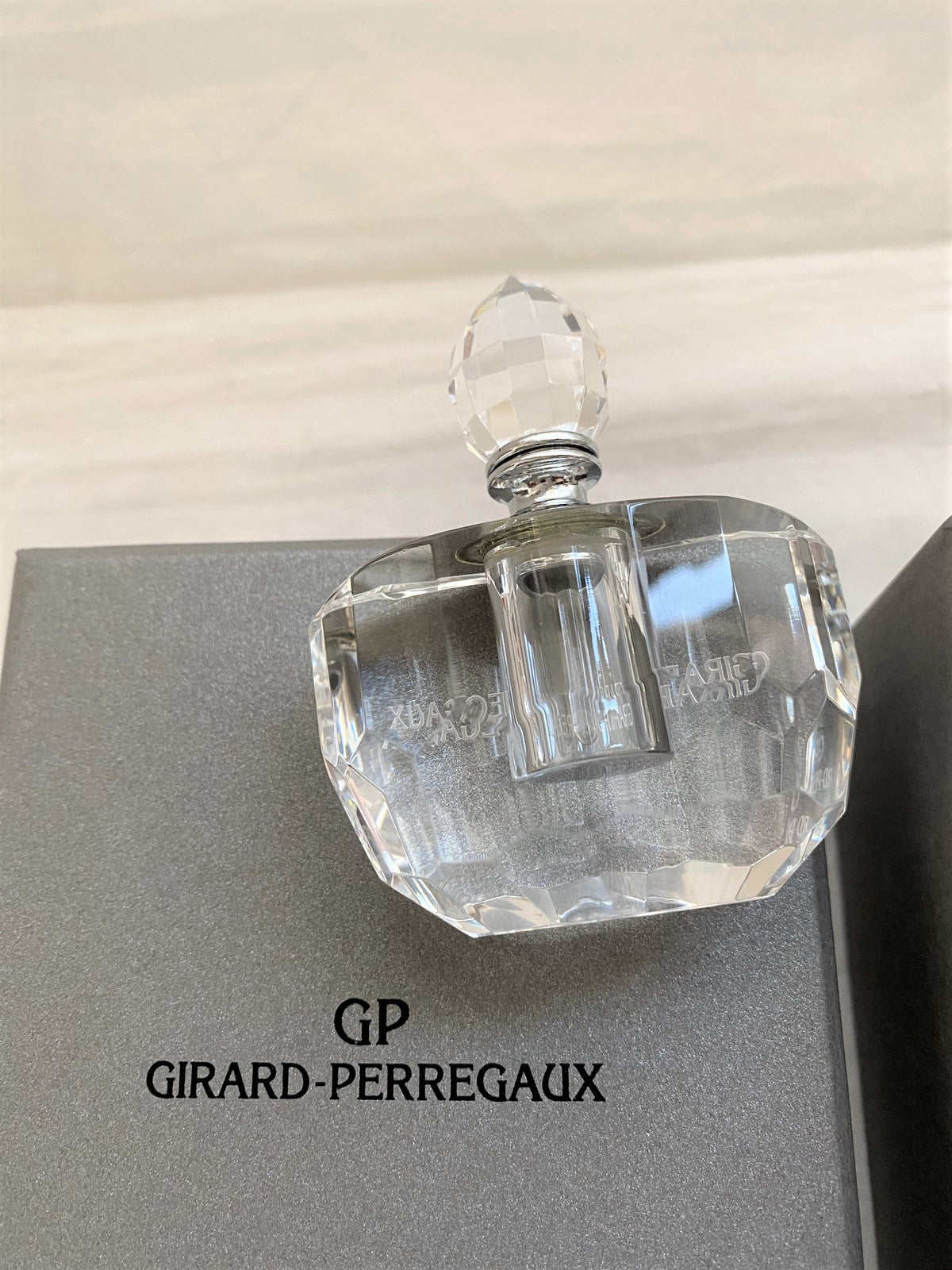 Girard Perregaux 2018 crystal glass mini perfume bottle