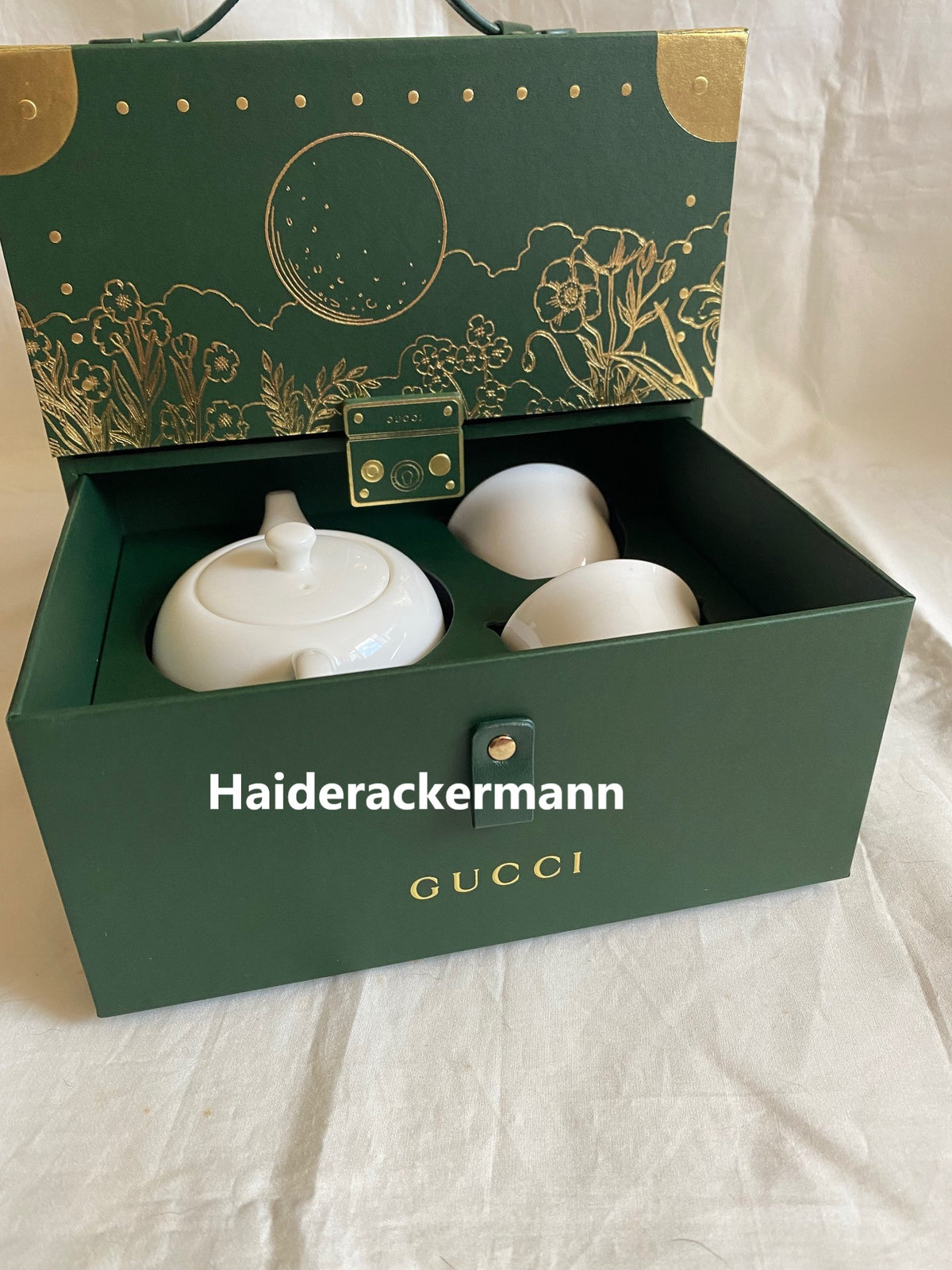 Gucci 2023 Mid-Autumn festival teapot & cups box set