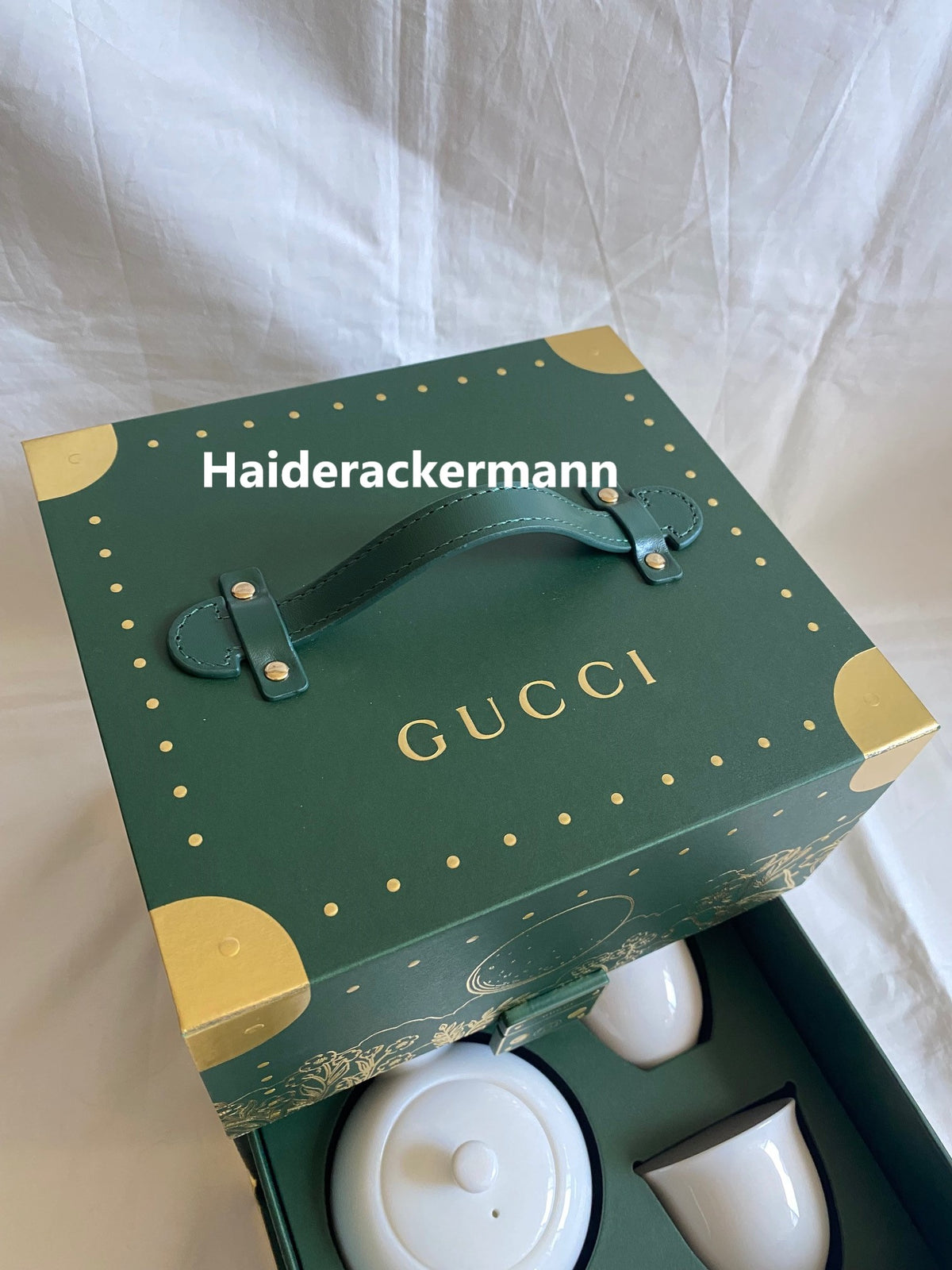 Gucci 2023 Mid-Autumn festival teapot & cups box set