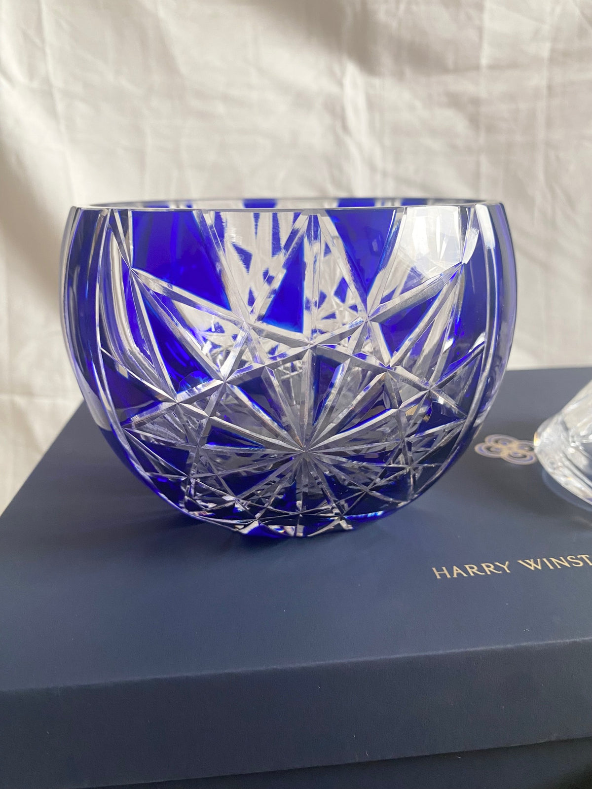 Harry Winston 2026 Mid-Autumn Festival Kiriko glass candies jar & metal cans box set