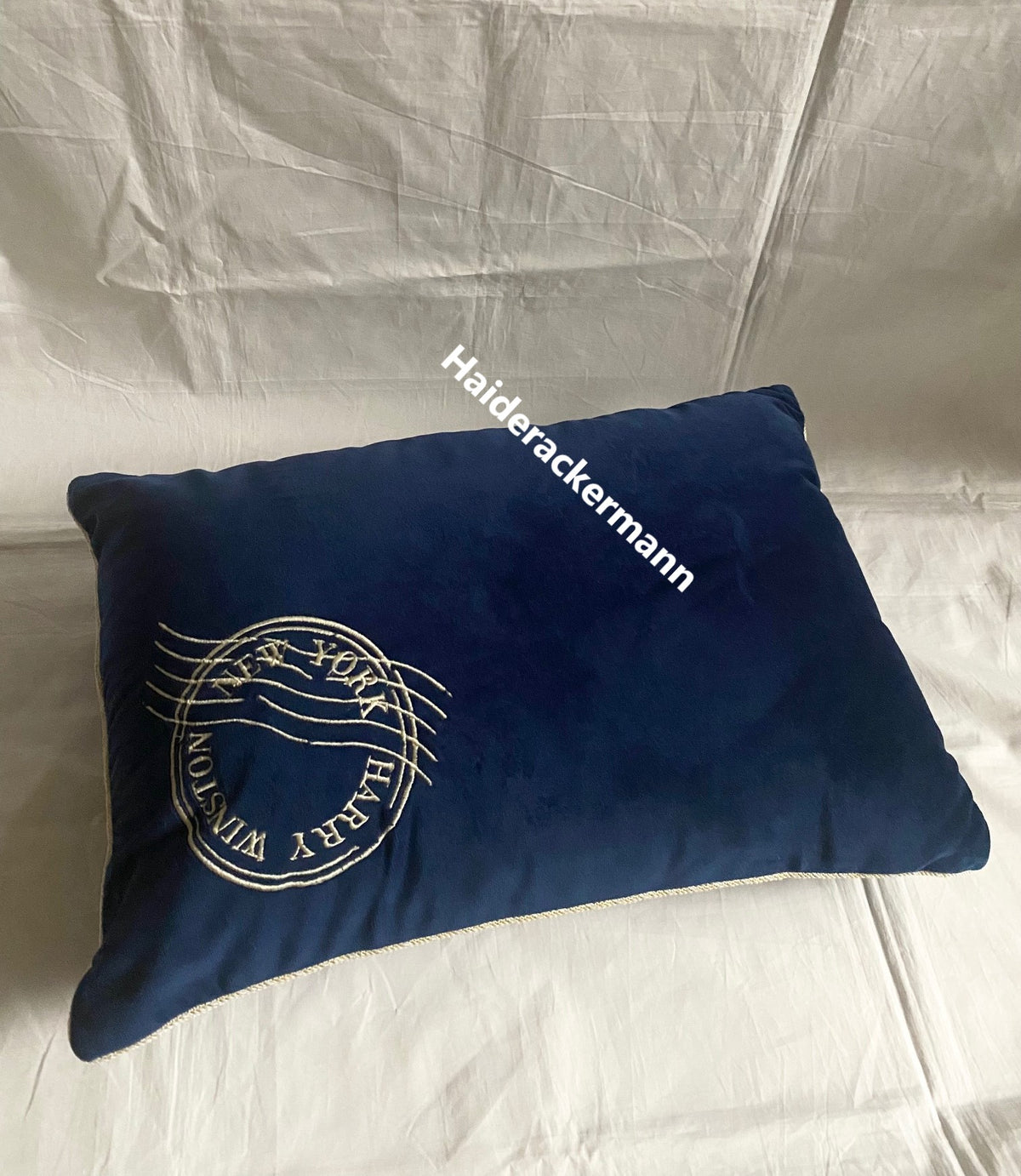 Harry Winston blue velvet cushion