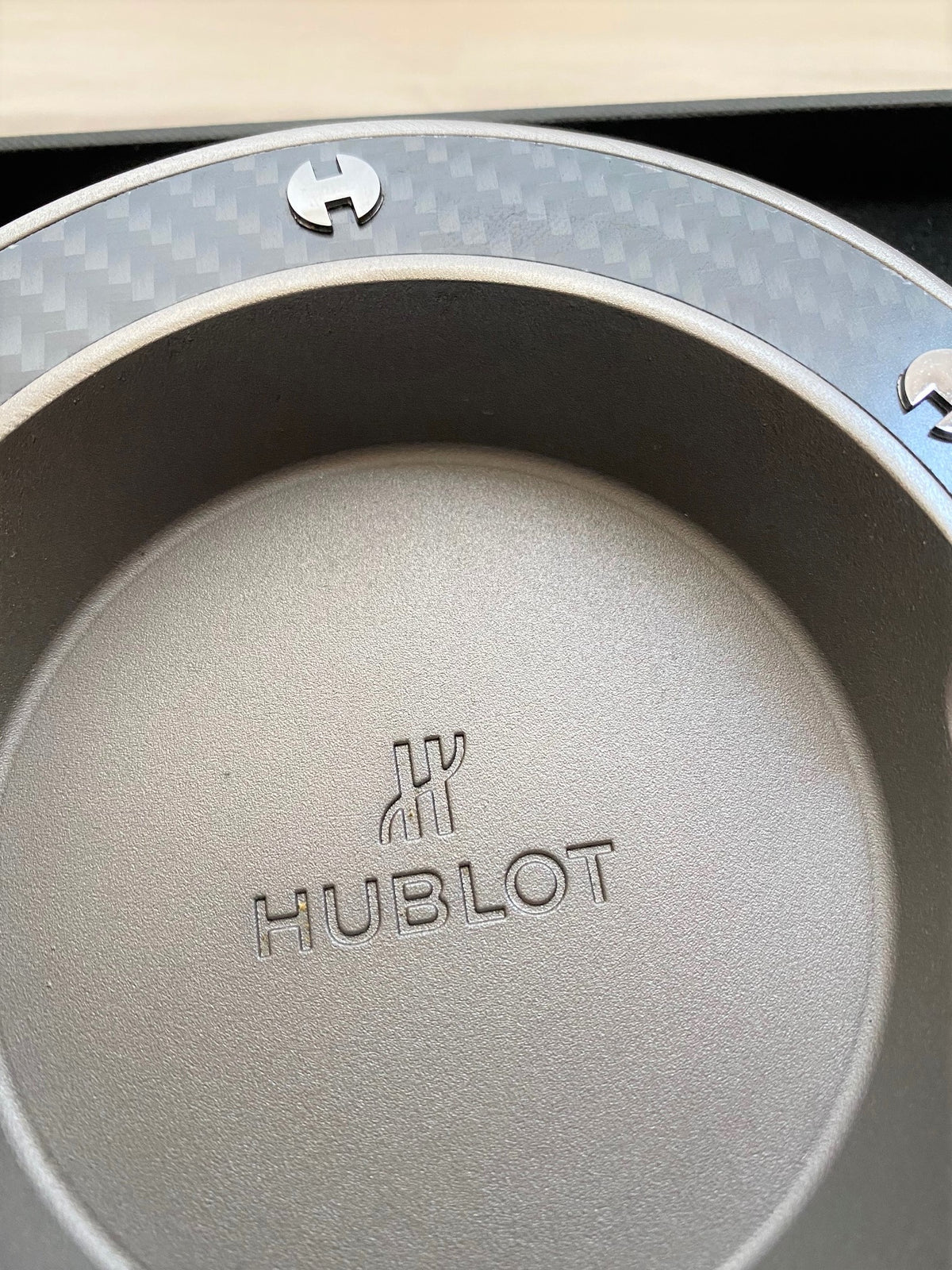 HUBLOT 2020 King Power "Arturo Fuente" metal cigar ashtray
