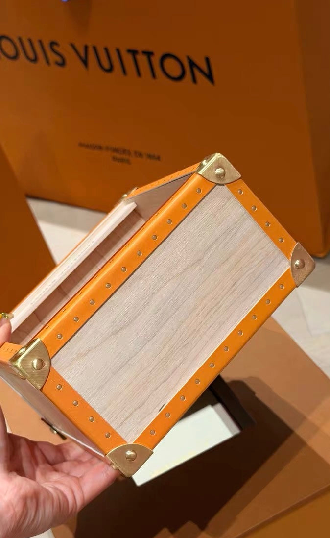 Louis Vuitton 2026 La Bibliotheque Vivienne Library wooden box