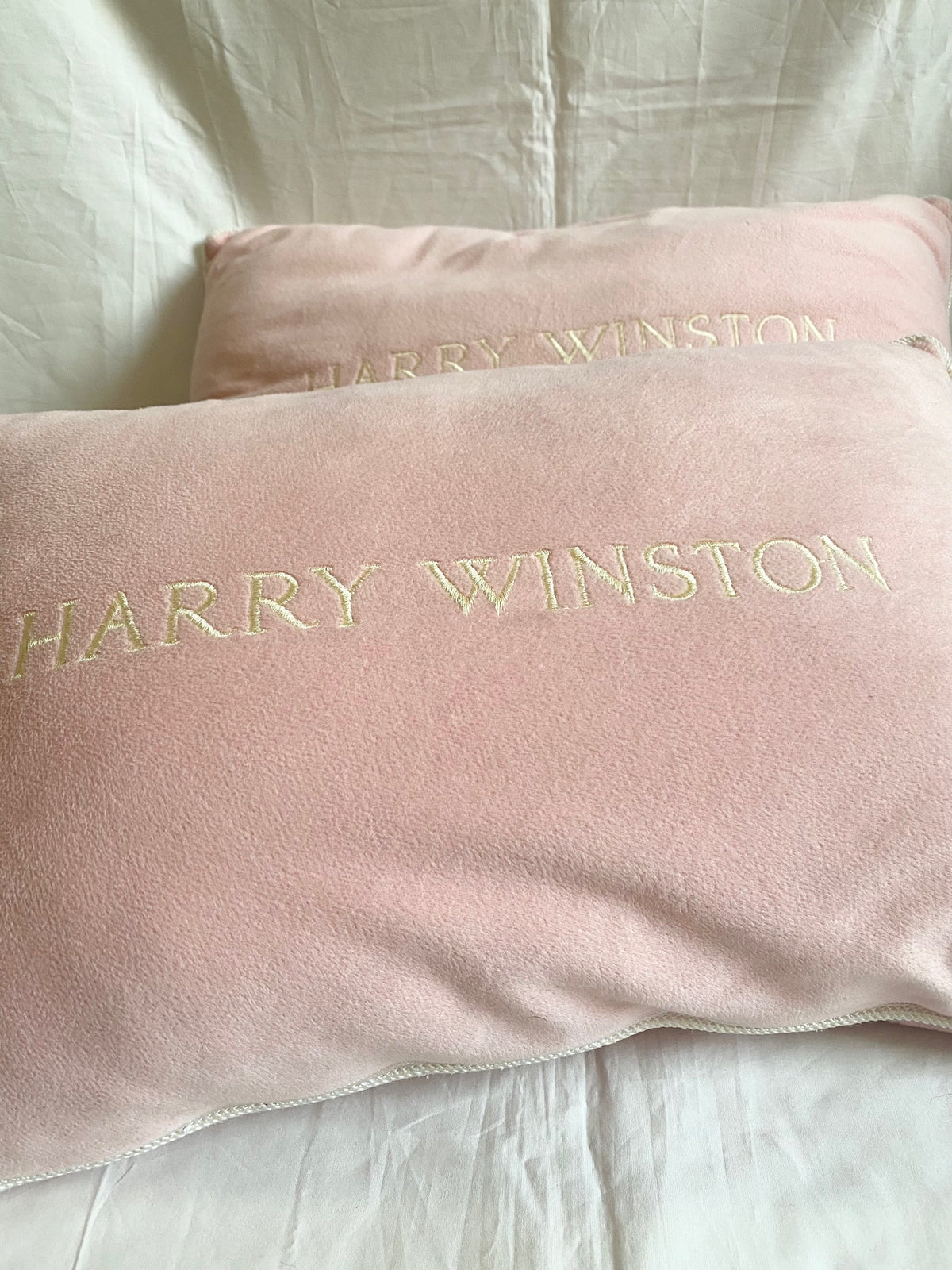 Harry Winston 2021/ 2022 Shanghai event props - pairs of pink cushion
