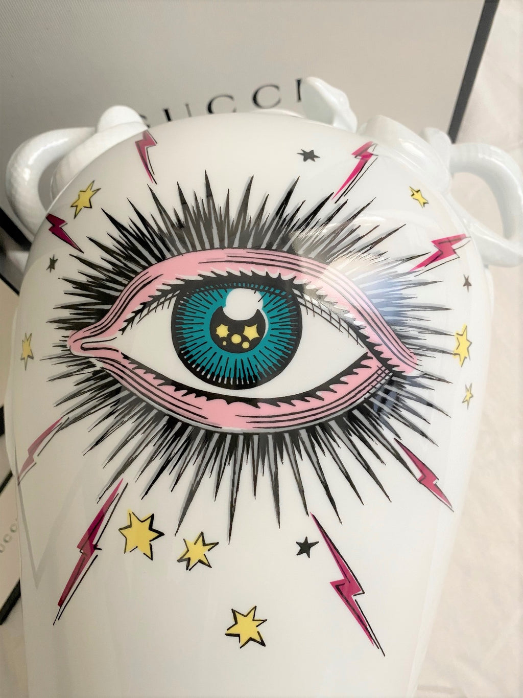 Gucci 2019 F/W Star Eye porcelain vase crafted by Richard Ginori