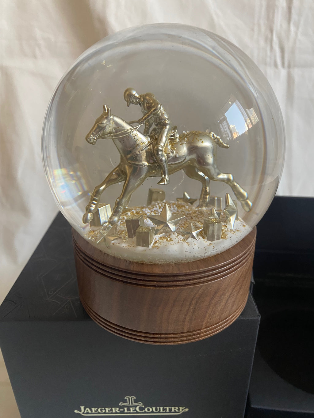 Jaeger-LeCoultre 2025 Christmas snow globe