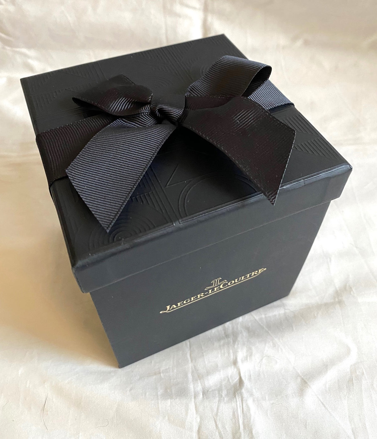 Jaeger-LeCoultre 2022 Christmas tree snow globe