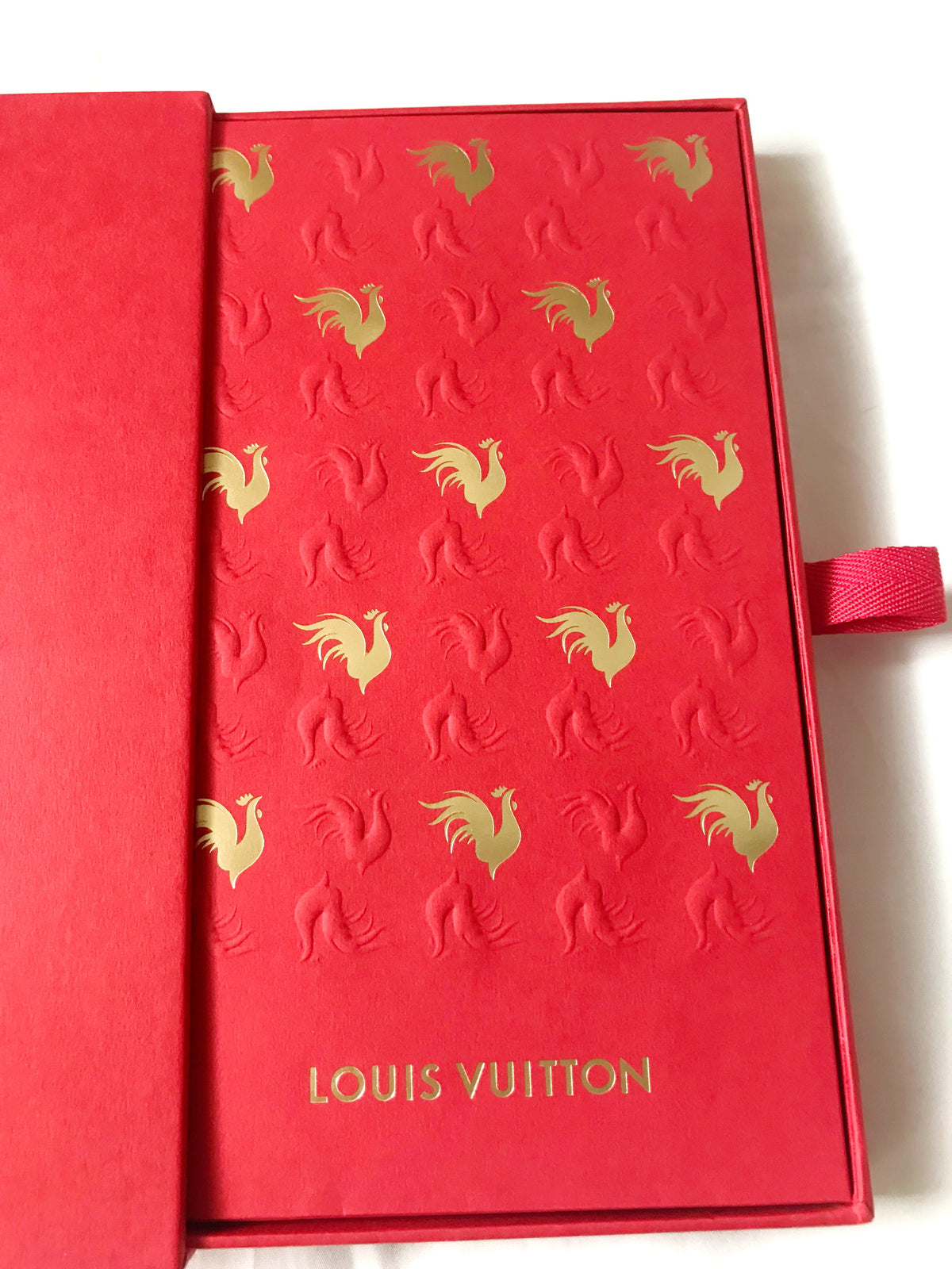 Louis Vuitton 2017 Chinese New Year red packet with rooster motif