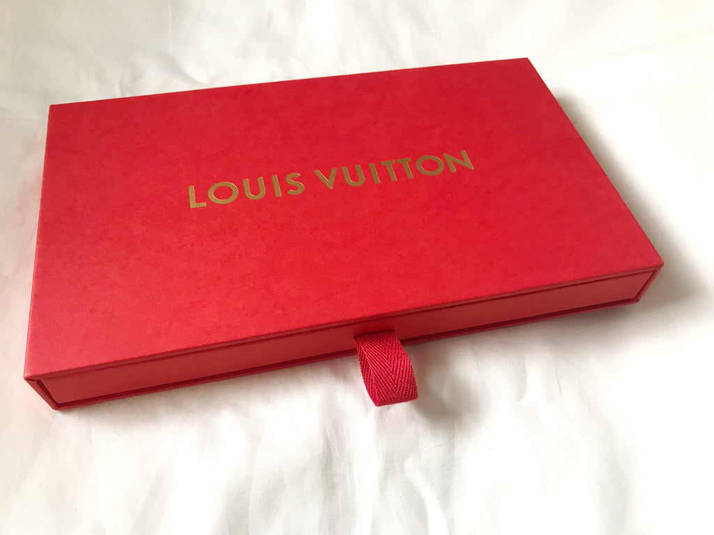 Louis Vuitton 2017 Chinese New Year red packet with rooster motif