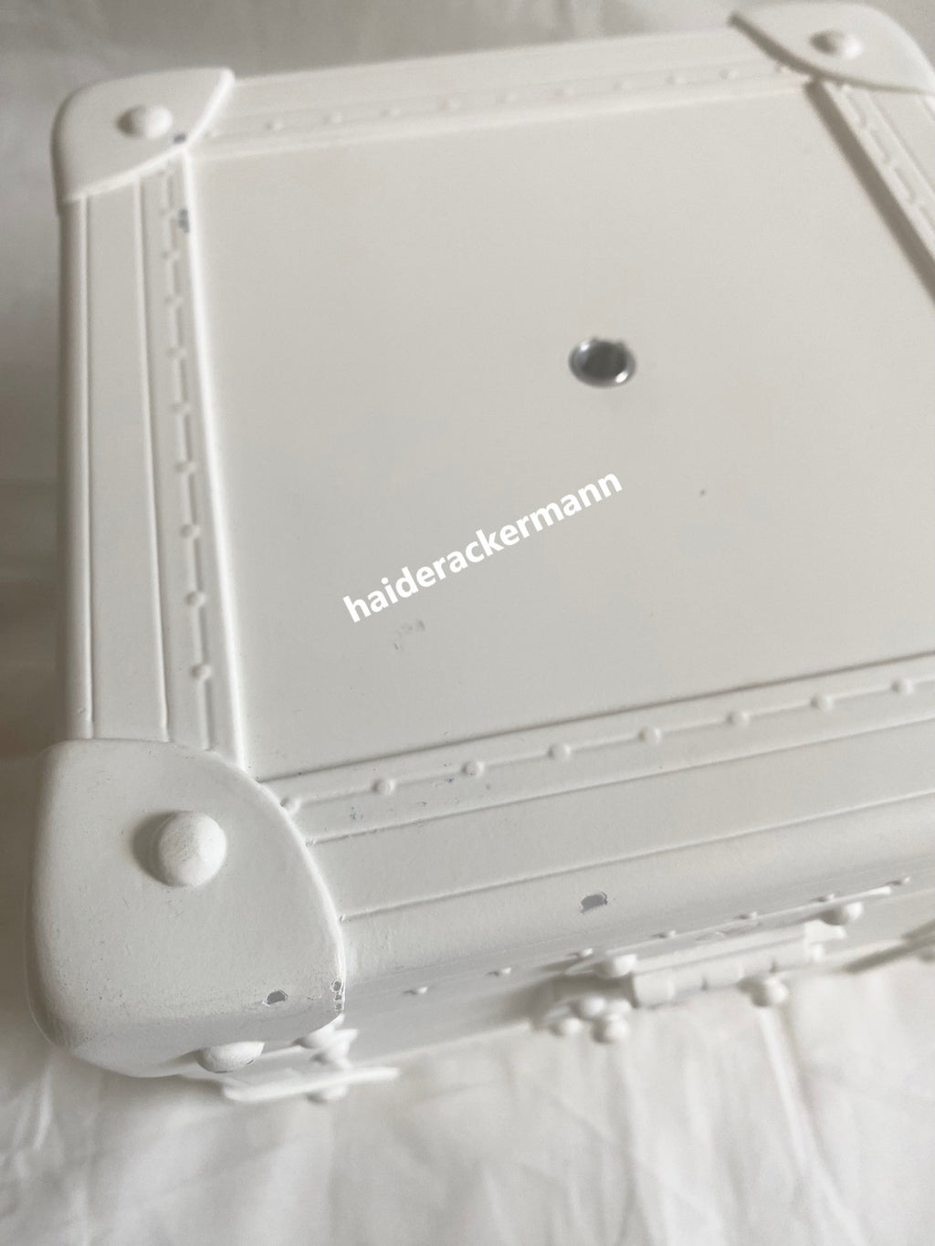 Louis Vuitton 2020 X'mas white mini trunk