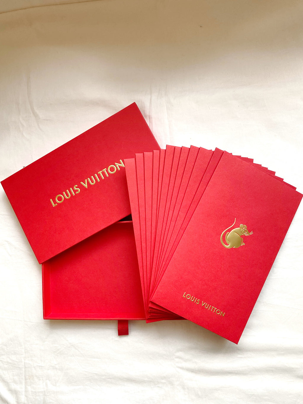 Louis Vuitton 2017 Chinese New Year red packet with rat motif