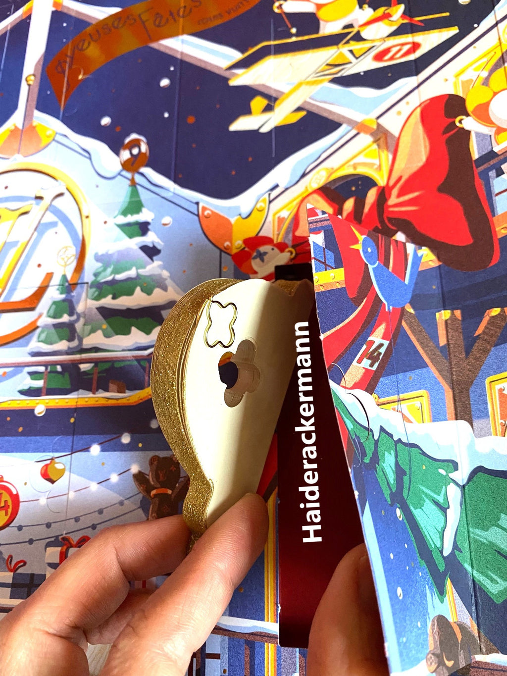 Louis Vuitton 2023 Christmas ornament calendar with trunk design