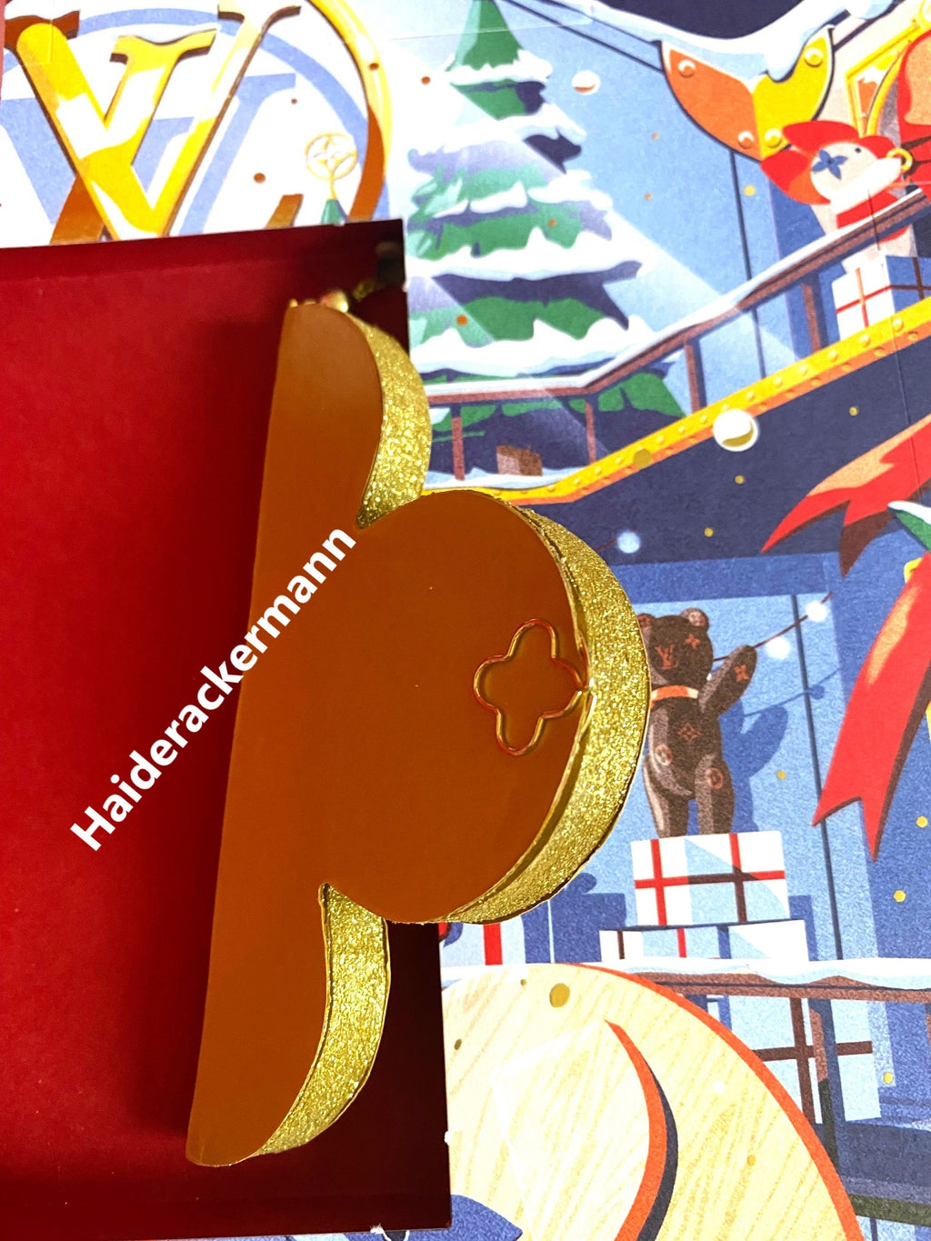 Louis Vuitton 2023 Christmas ornament calendar with trunk design