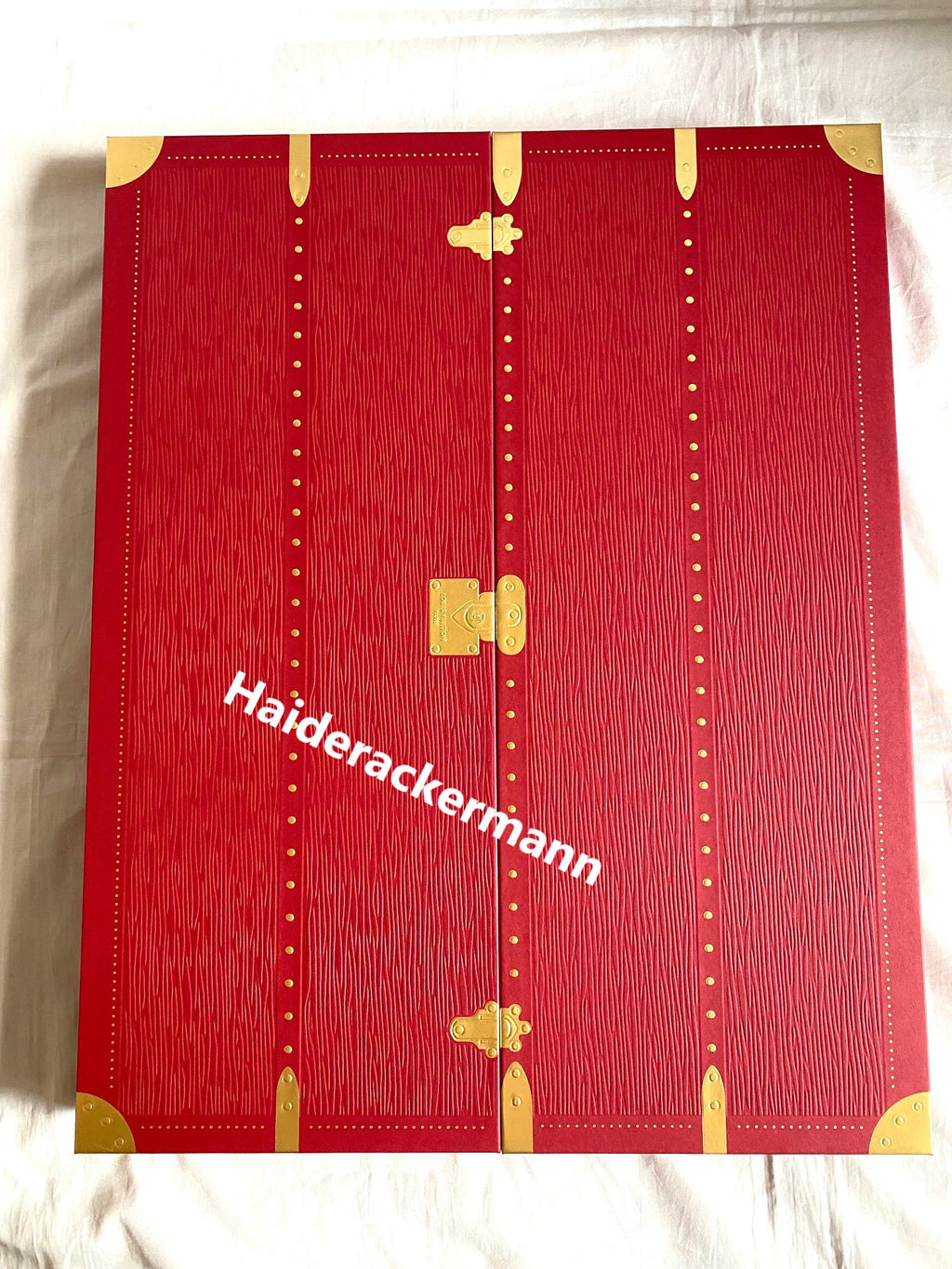 Louis Vuitton 2023 Christmas ornament calendar with trunk design