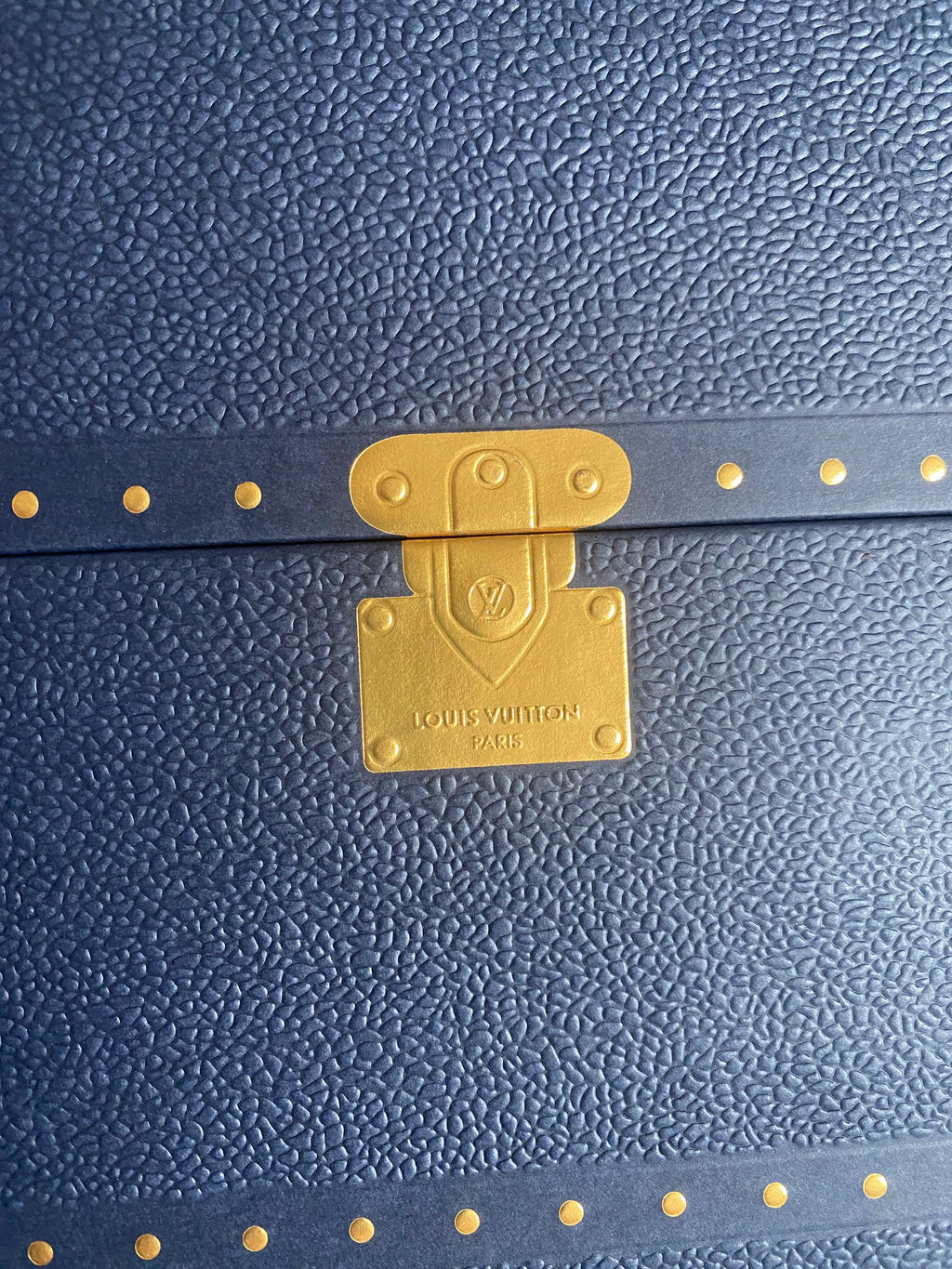 Louis Vuitton 2024 Christmas ornament calendar with trunk design