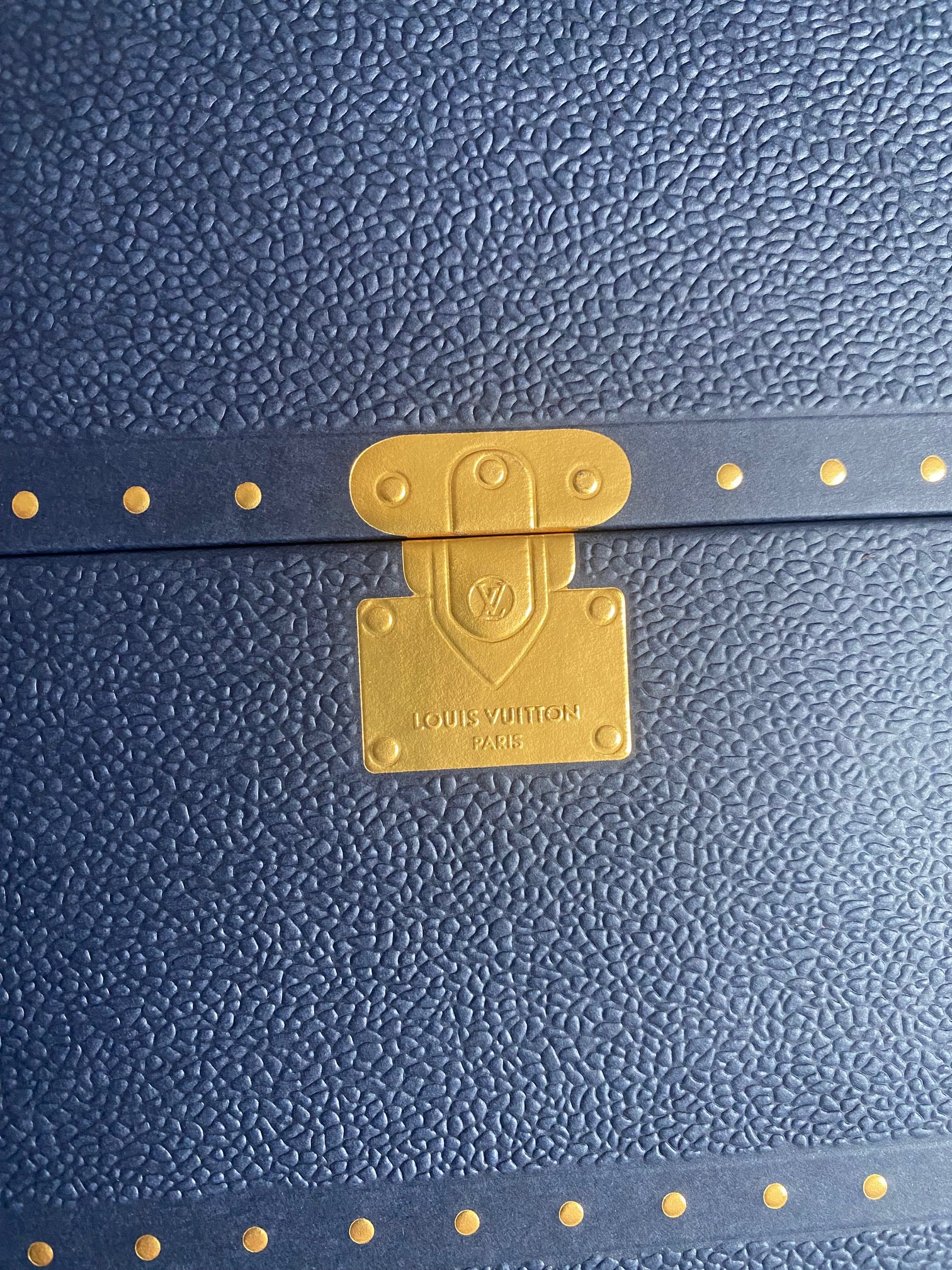 Louis Vuitton 2024 Christmas ornament calendar with trunk design
