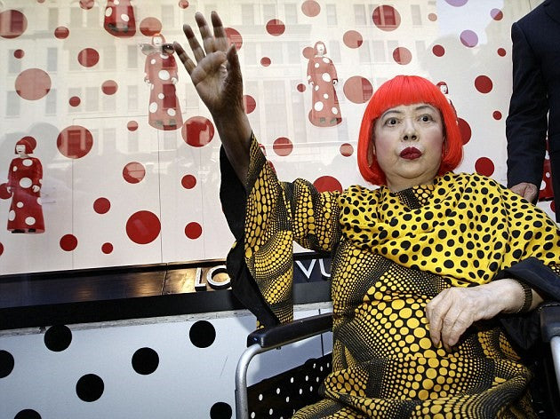 Louis Vuitton X Yayoi Kusama 2012 capsule collection polka dots coins purse