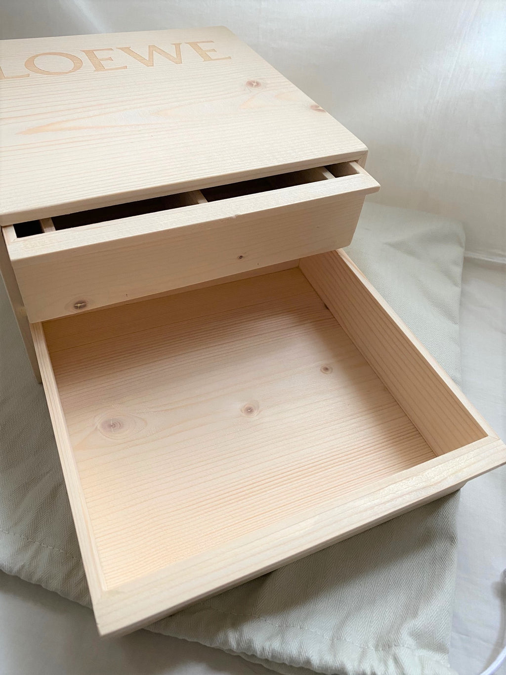 Loewe 2020 Mid-Autumn festival wooden accessories box