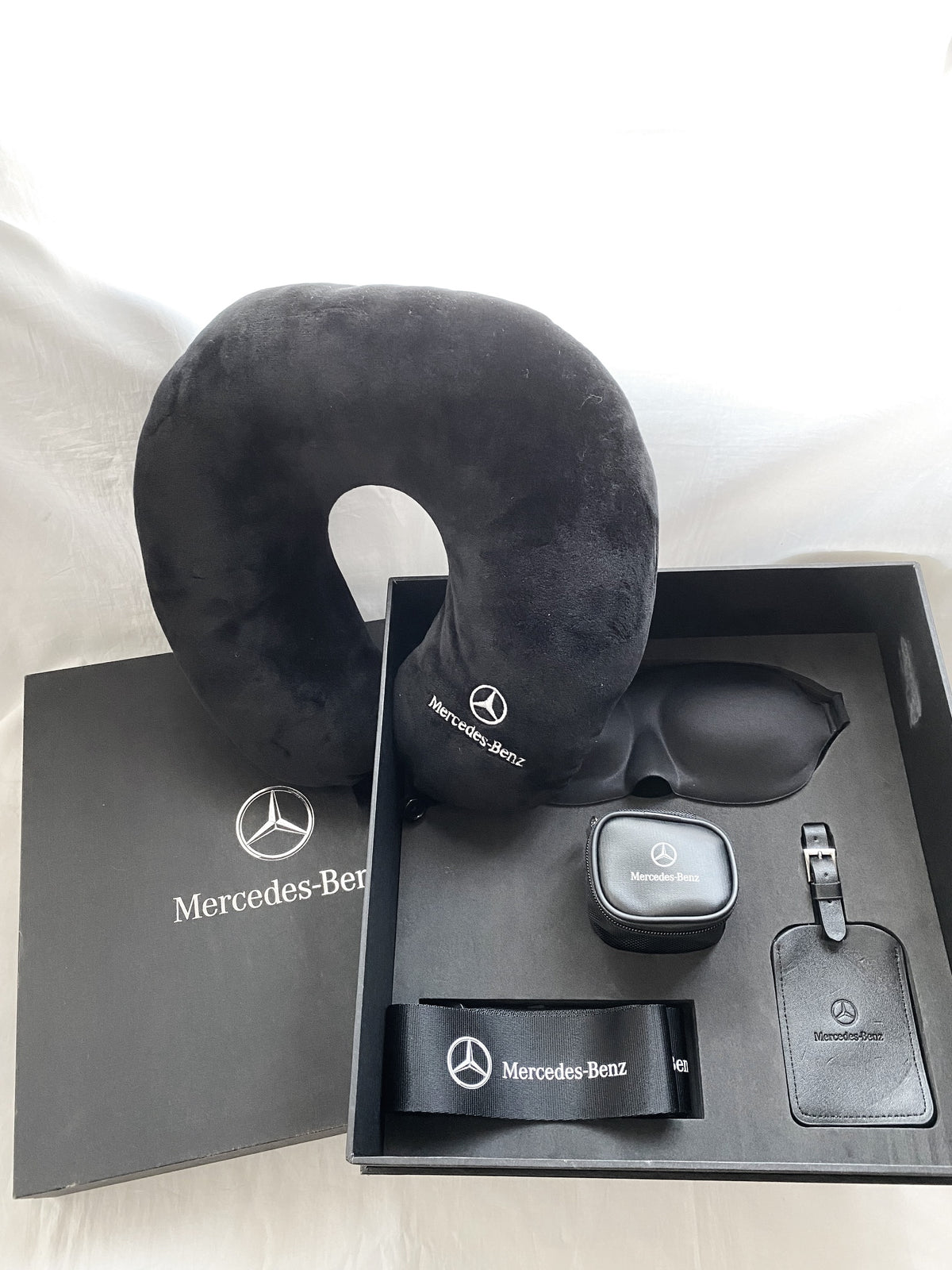 Mercedes-Benz travel kit box set