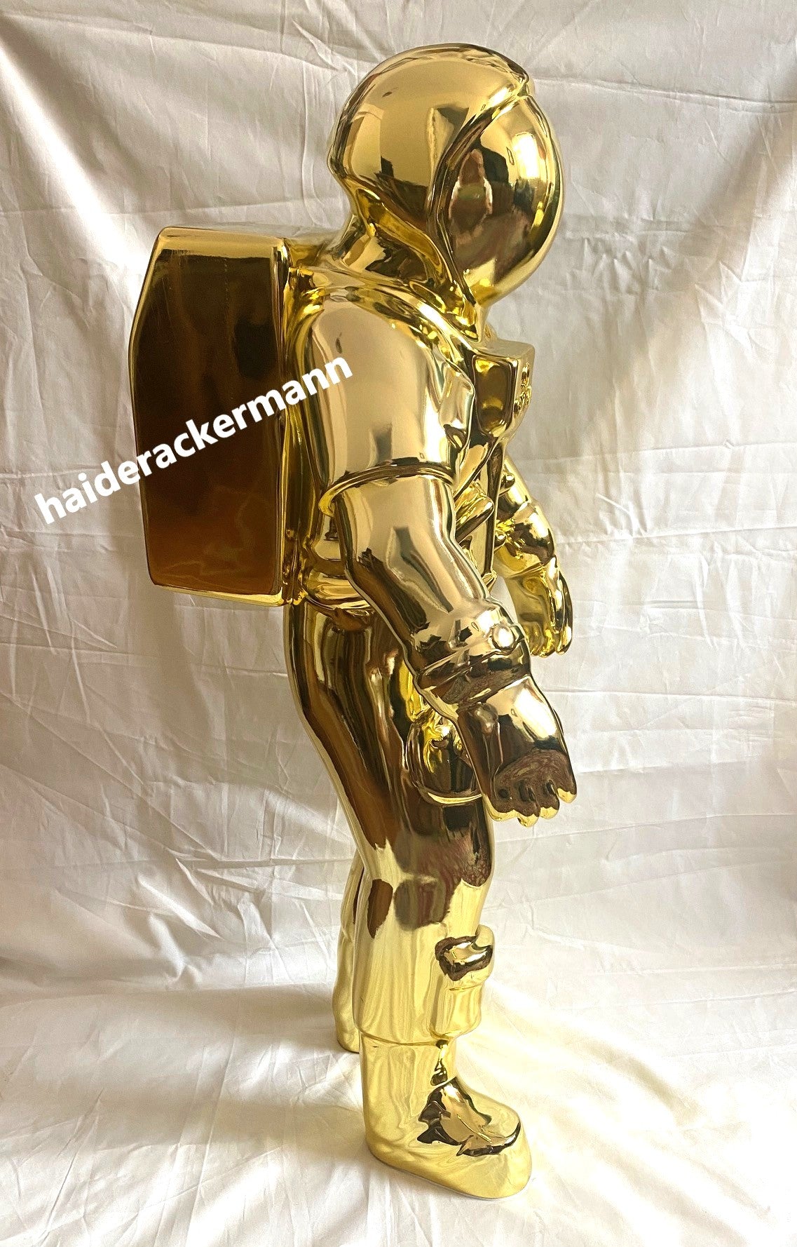 Omega 50th anniversary of Apollo 11 Moon Landing 70cm gold astronaut