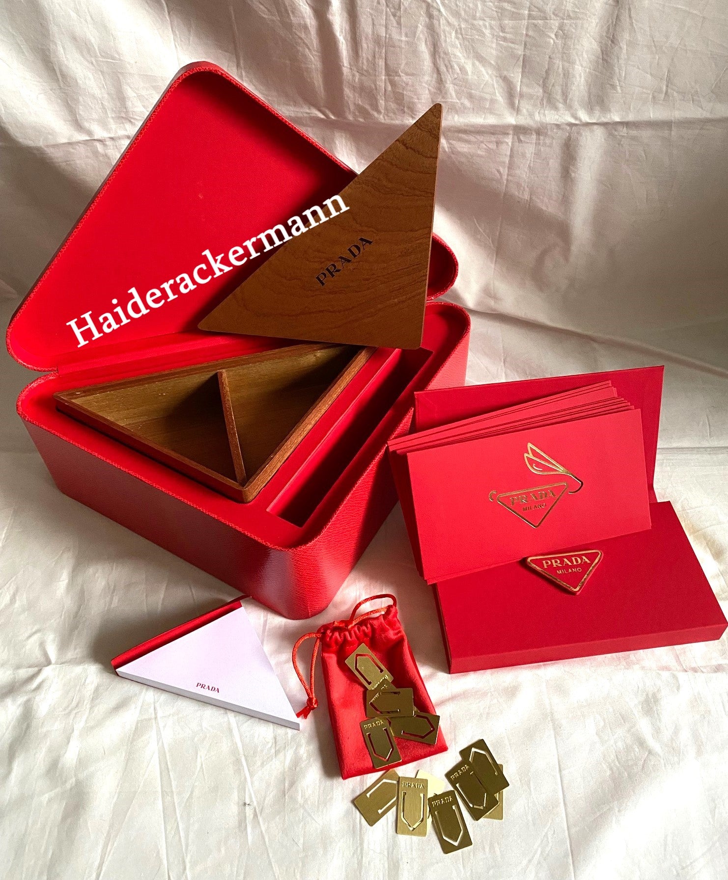 Prada 2023 bookmarks memo red envelopes & wood triangle box set