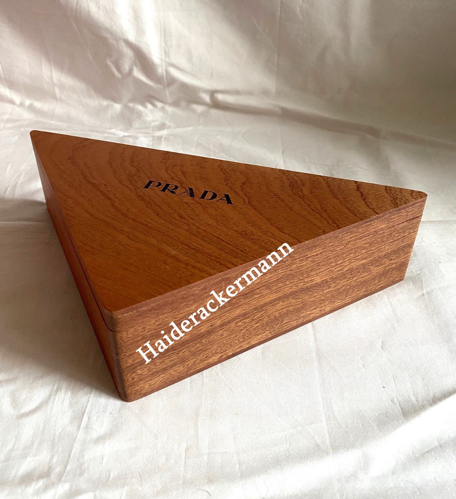 Prada 2023 bookmarks memo red envelopes & wood triangle box set