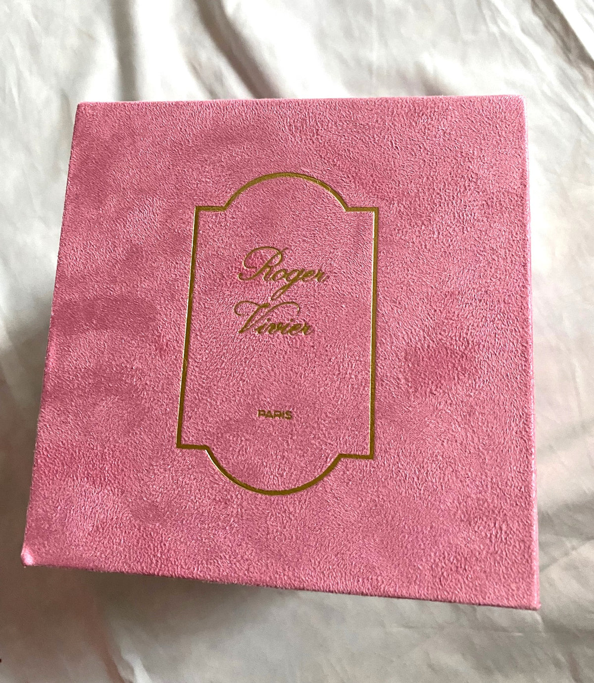 Roger Vivier 2022 Mid-Autumn festival swan music & jewelry box