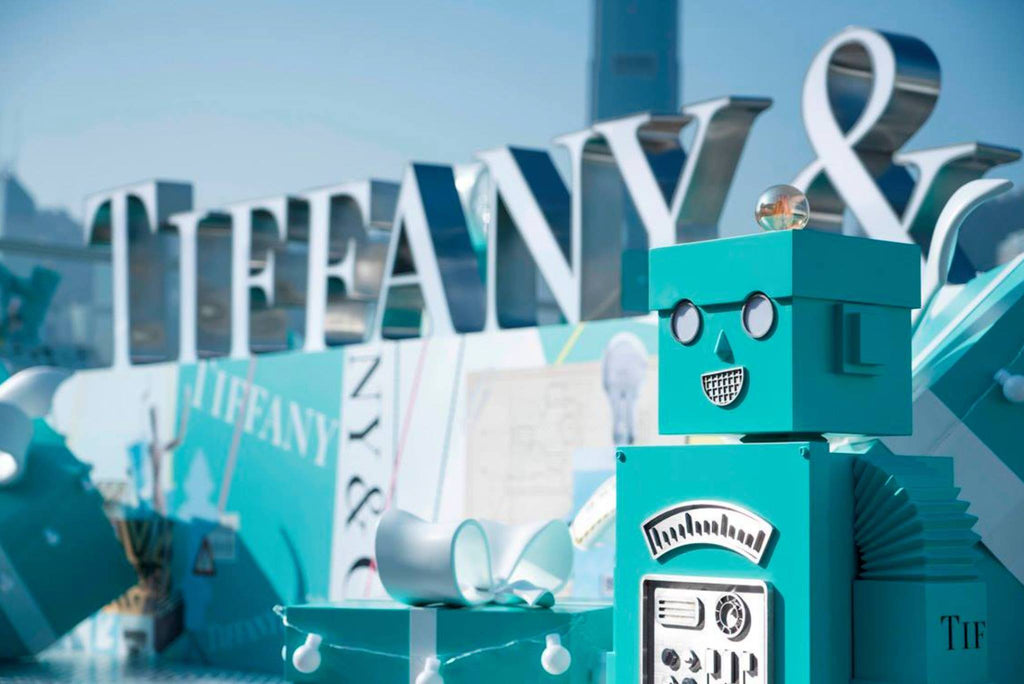 Tiffany & Co 2018 Christmas campaign giant 40 cm robot for window display