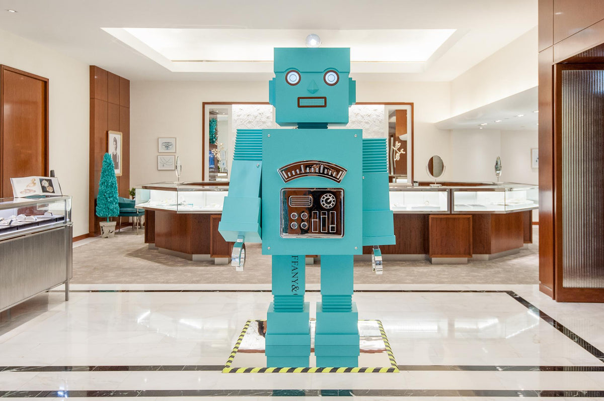 Tiffany & Co 2018 Christmas campaign giant 40 cm robot for window display