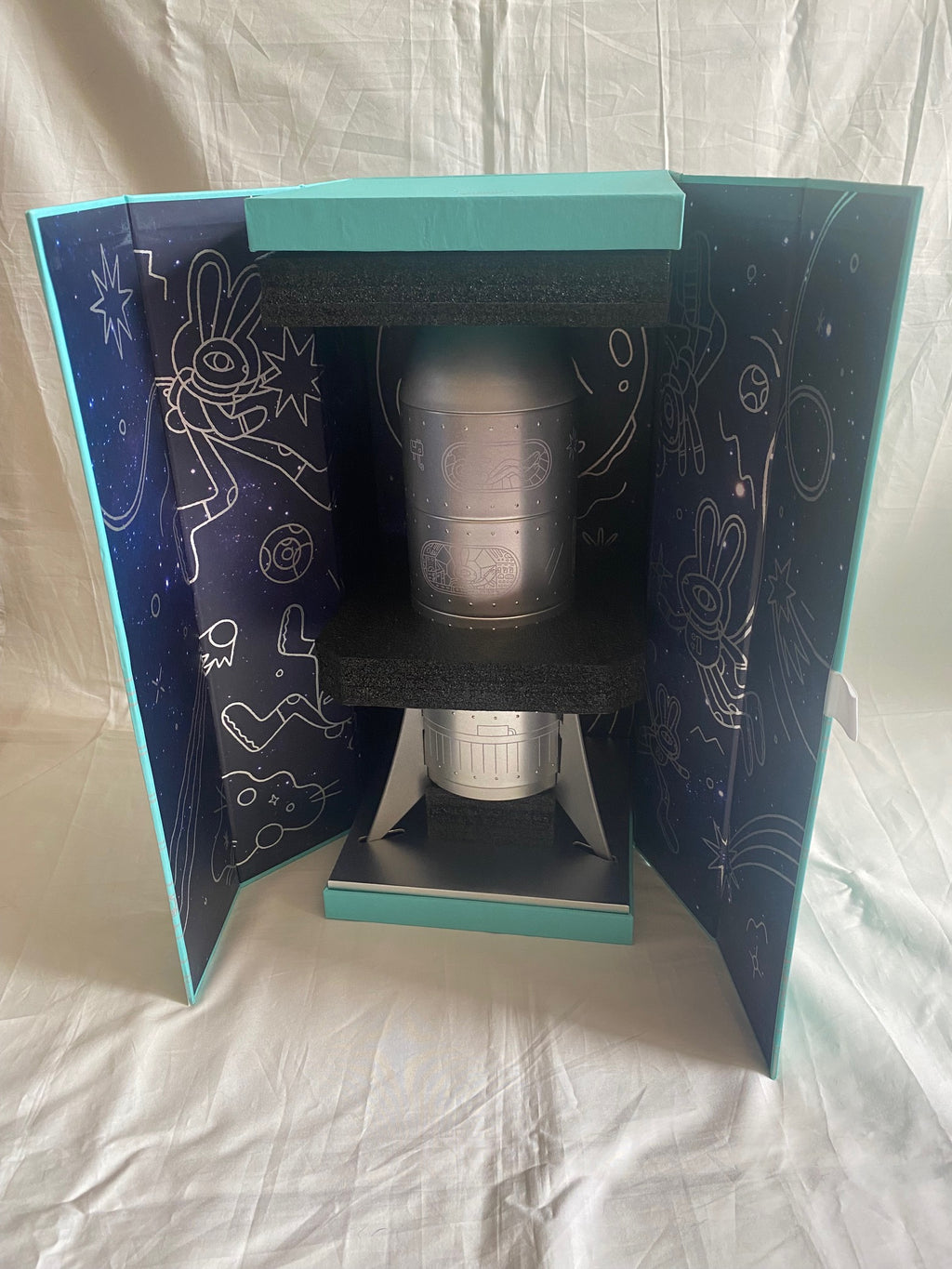 Tiffany & Co 2021 Mid-Autumn festival bunny moon cartoon rocket