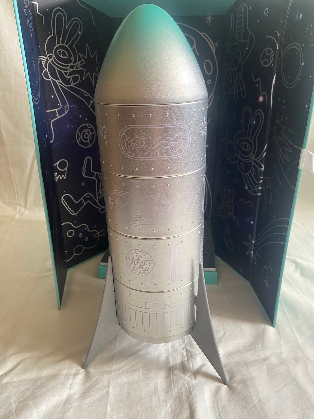 Tiffany & Co 2021 Mid-Autumn festival bunny moon cartoon rocket