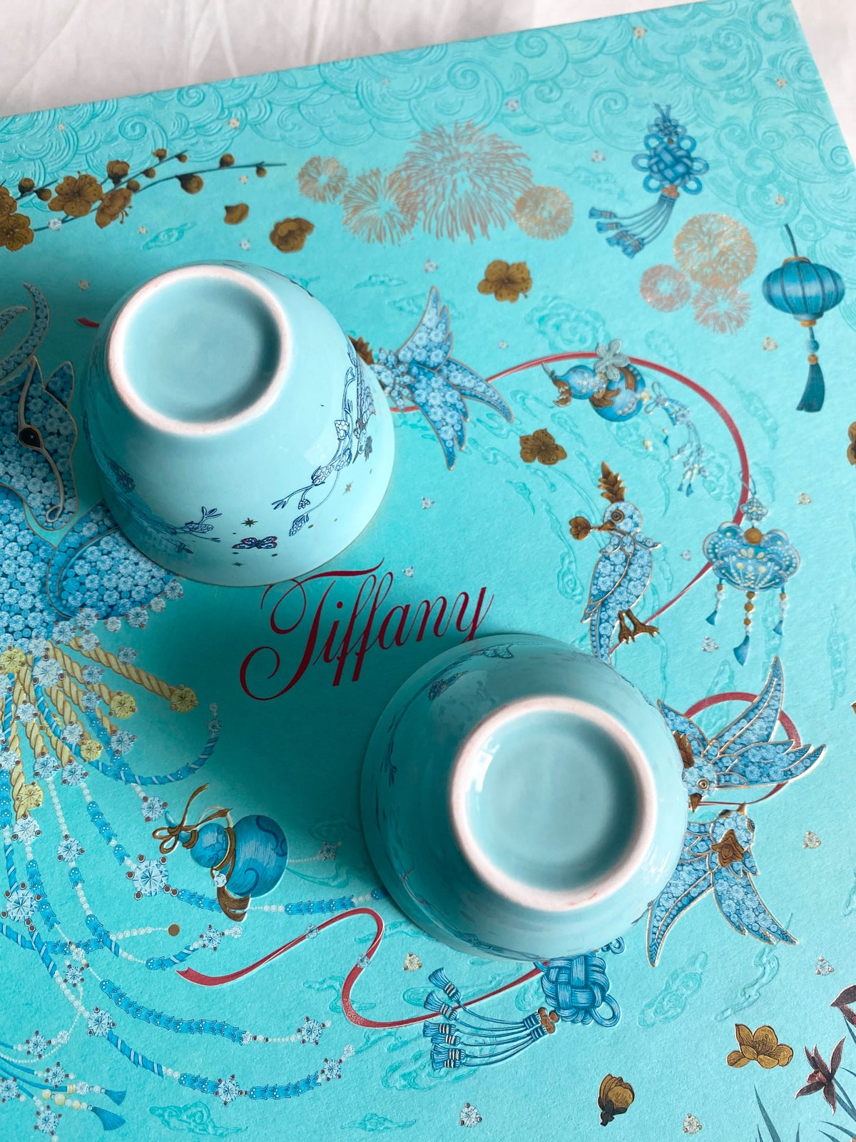 Tiffany & Co 2026 bird on a rock ceramic tea cups & red packet box set