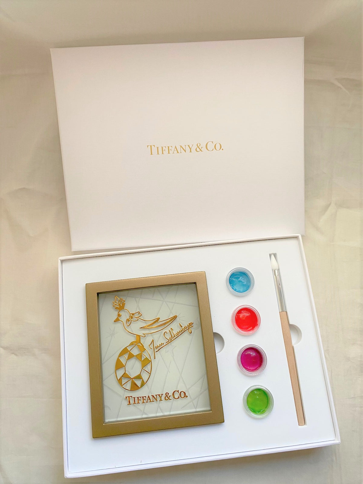 Tiffany & Co 2020 Jean Schlumberge bird on a rock stained glass painting