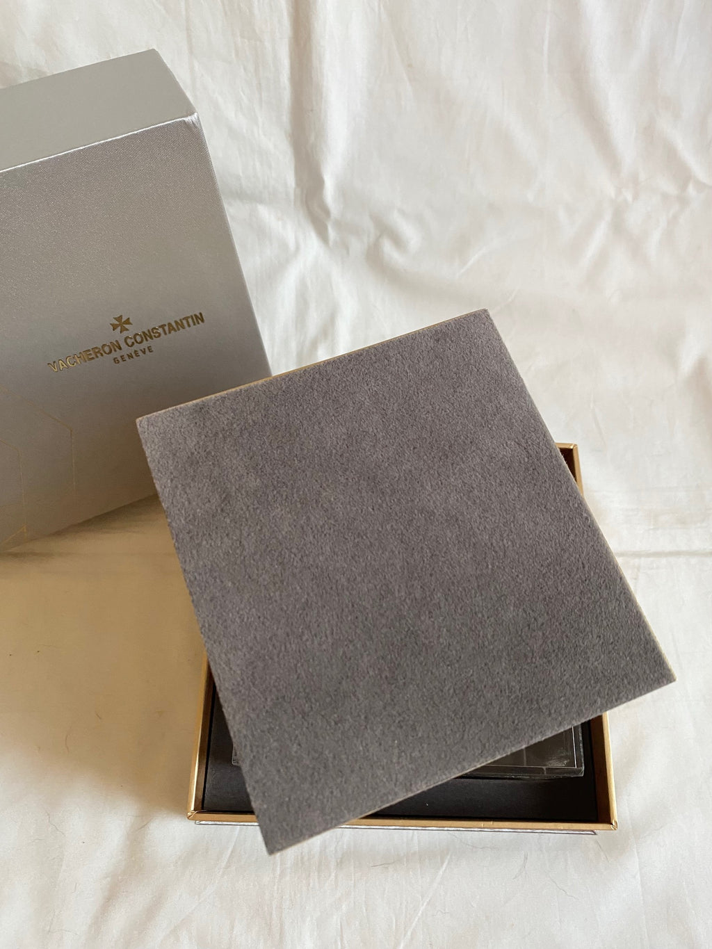 Vacheron Constantin 270th anniversary calendar memo pad with maison light design