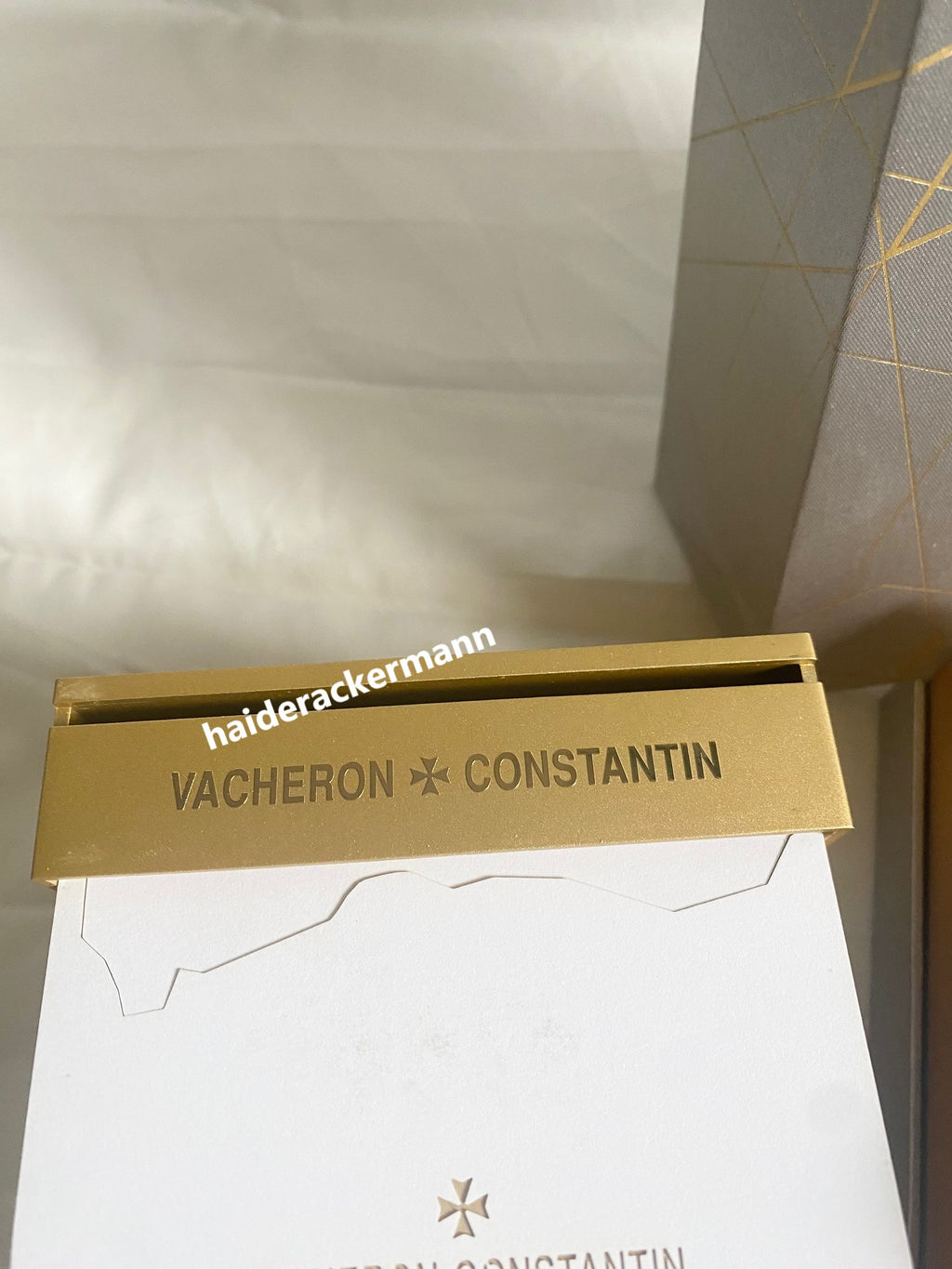 Vacheron Constantin 270th calendar memo pad with light design